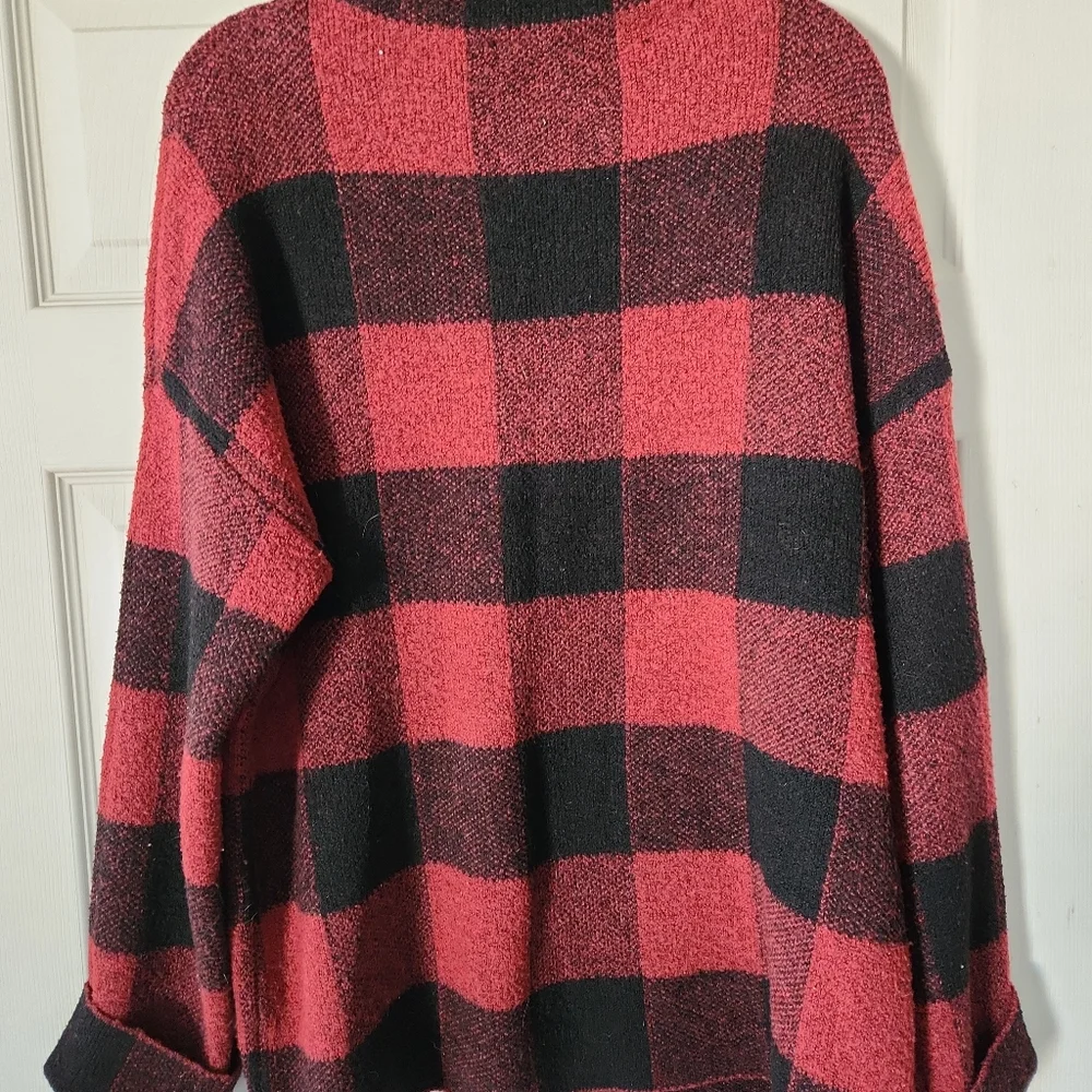 Christian Siriano sweater NWOT - Picture 2 of 5